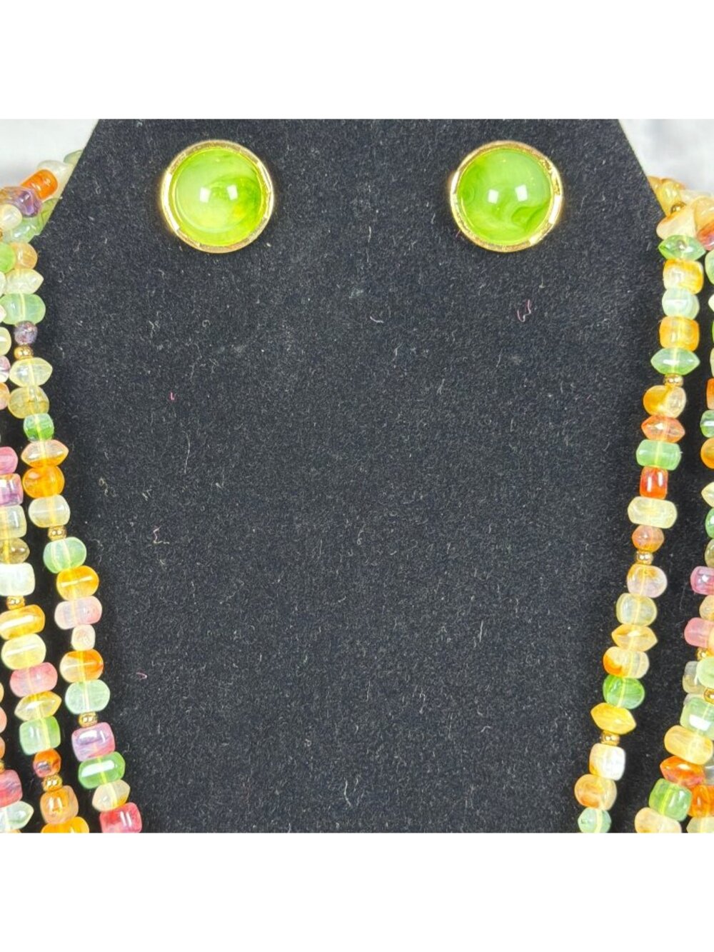 VTG Multi Strand Beaded 18" Necklace Green Post Stud Gold Tone Earring Set Retro - Picture 6 of 12
